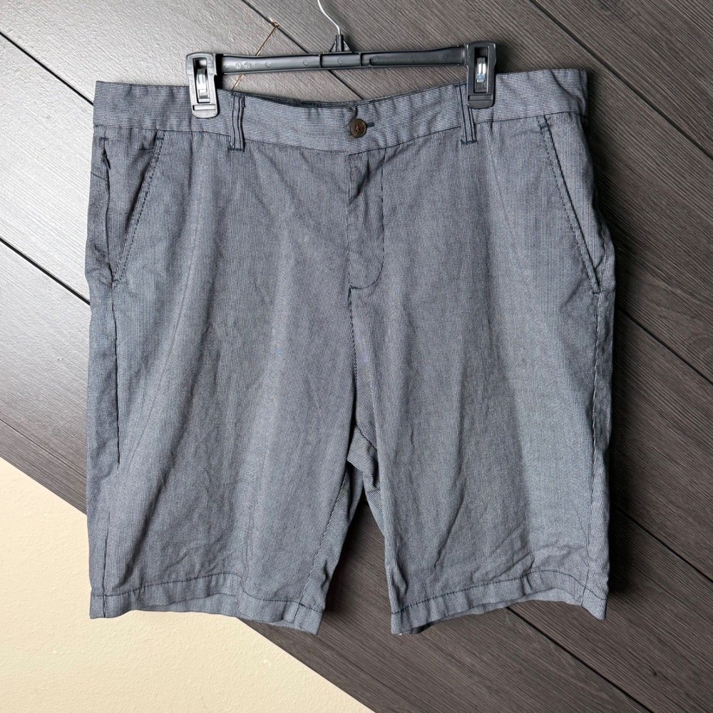 Hudson & Barrow Men's Chino Shorts Navy Pinstripe Stretch Size 40 NWOT